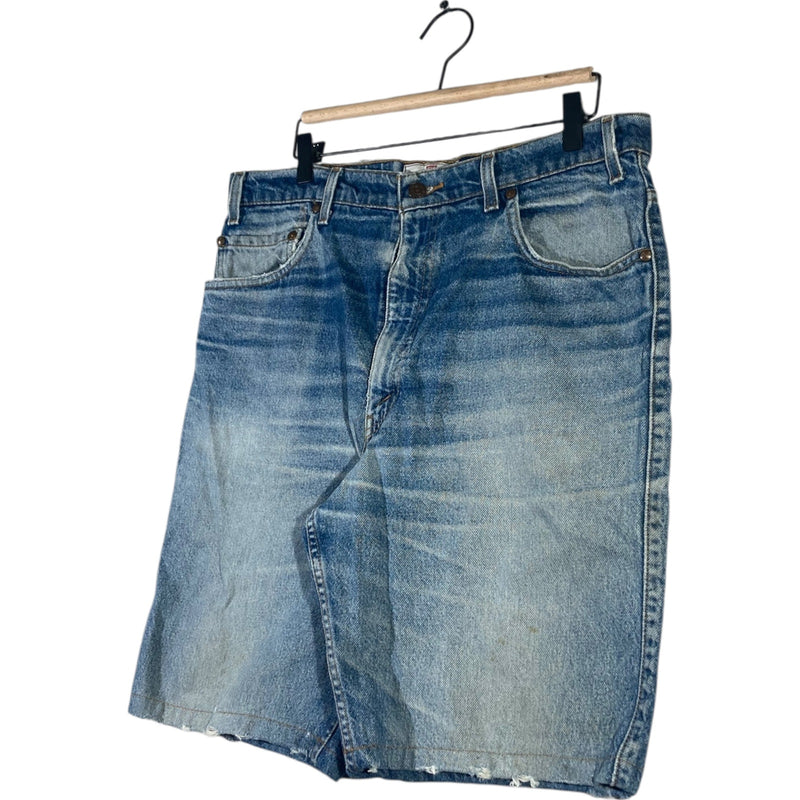 Vintage Levi's 550 Relaxed Fit Hemmed Distressed Denim Shorts 36