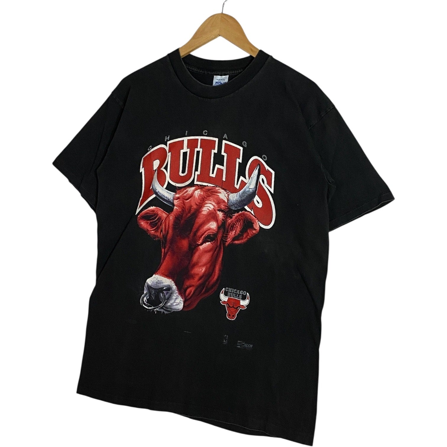 Vintage Chicago Bulls NBA Red Bull Head T-Shirt