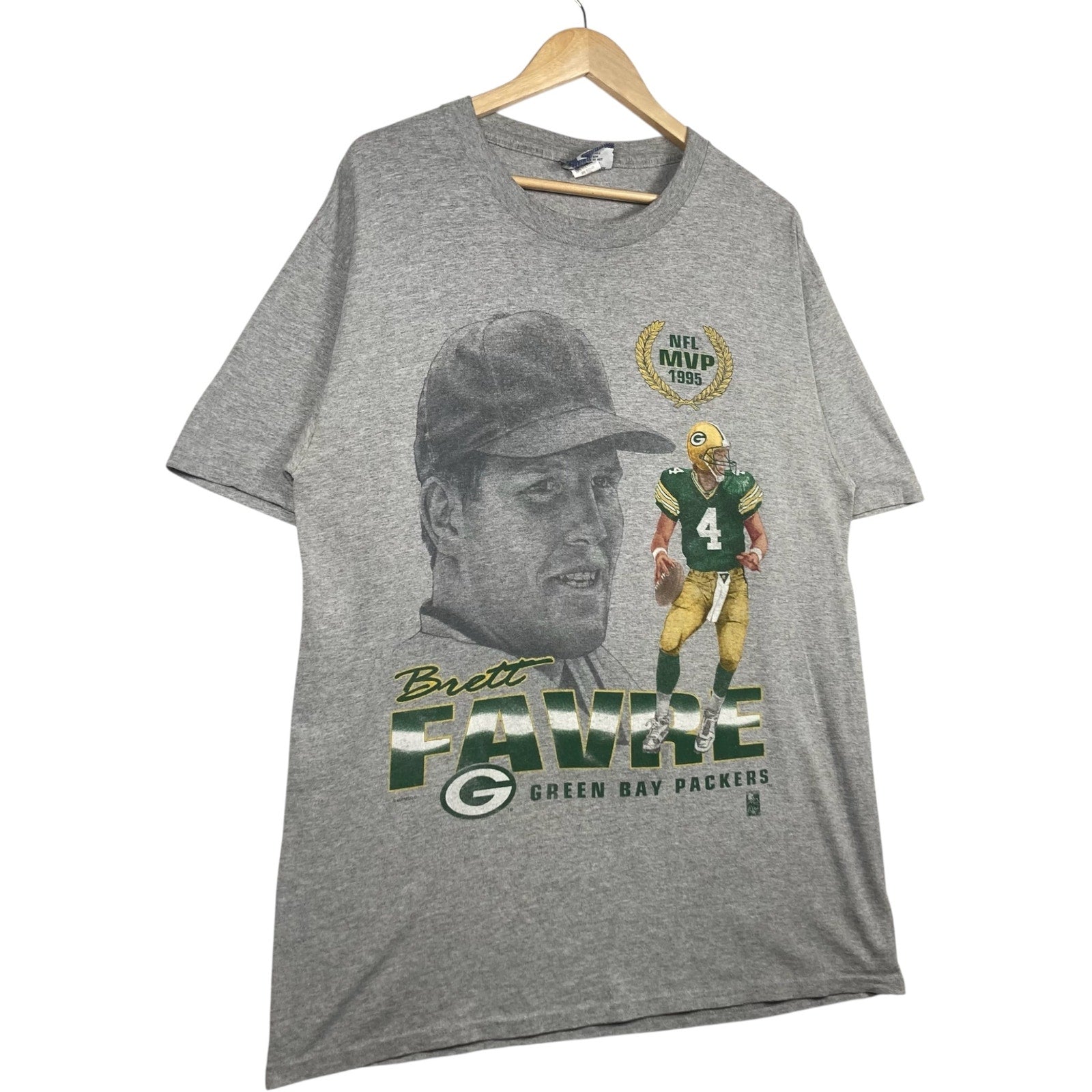 Vintage Brett Favre's 1995 NFL MVP award Tee
