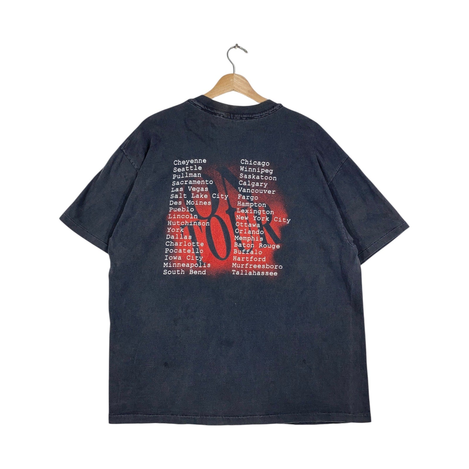 Vintage Garth Brooks On Tour T-Shirt