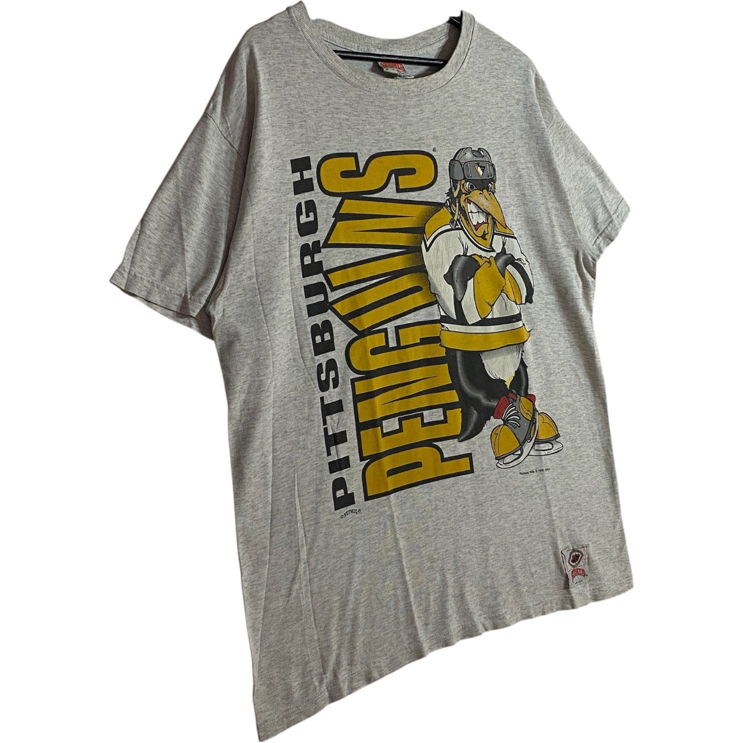 Vintage Pittsburgh Penguins Mascot NHL T-Shirt