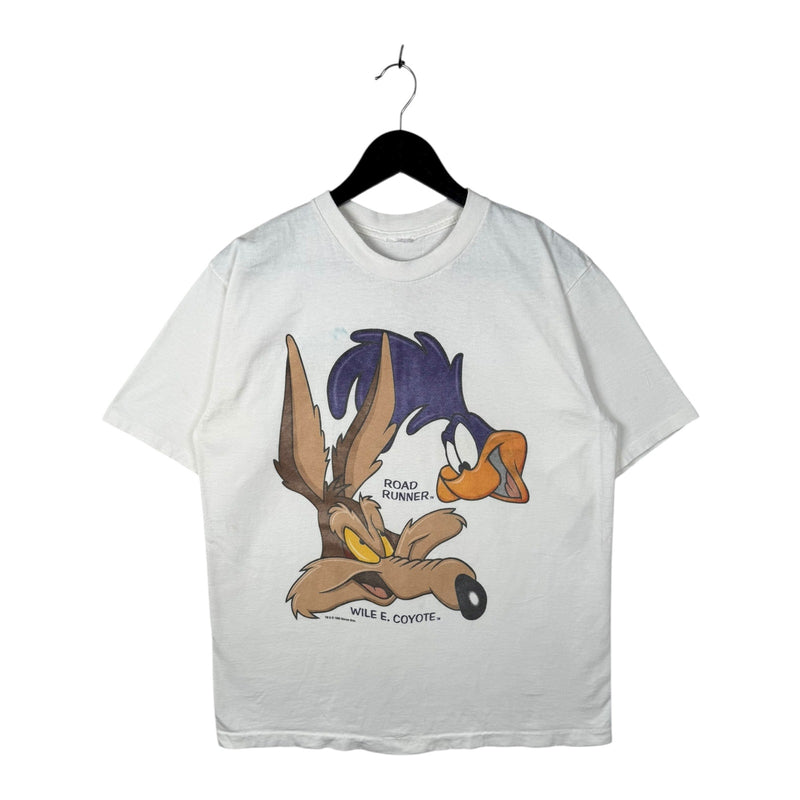 Vintage Looney Tunes Road Runner Wile E. Coyote T-Shirt