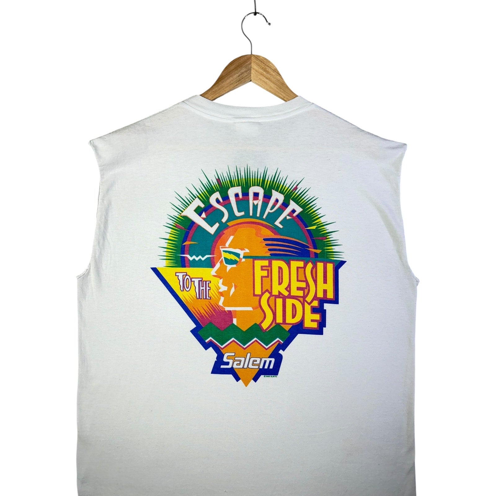 Vintage Salem Fresh Wrap Muscle Sleeves Tank Top