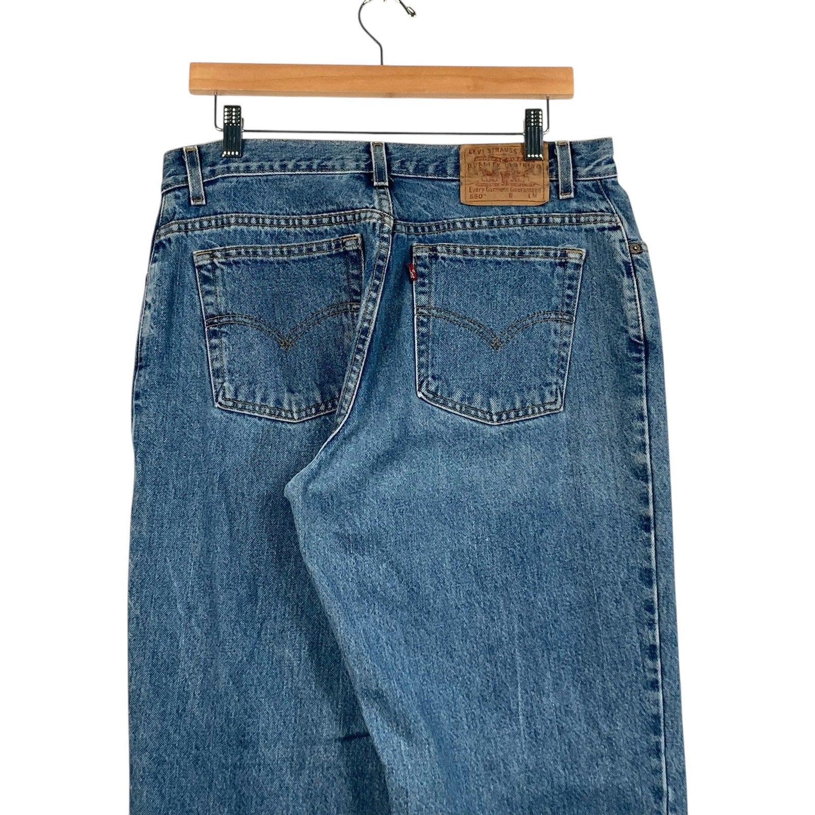 Vintage Levi's 550 Relaxed Fit Tapered Leg Jeans 33x30