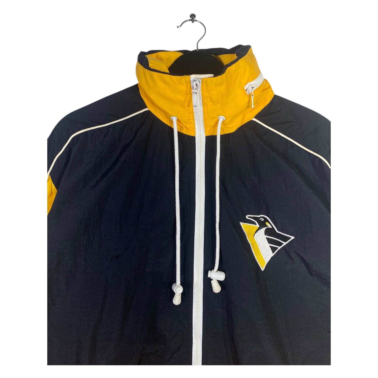 Vintage NHL Pittsburgh Penguins Windbreaker Jacket