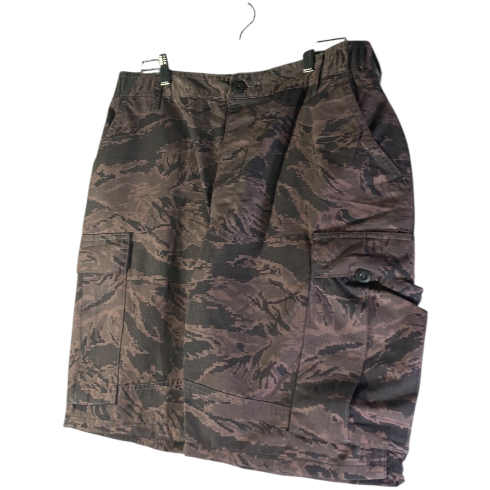 Vintage US Air Force Camo Cargo Shorts 34