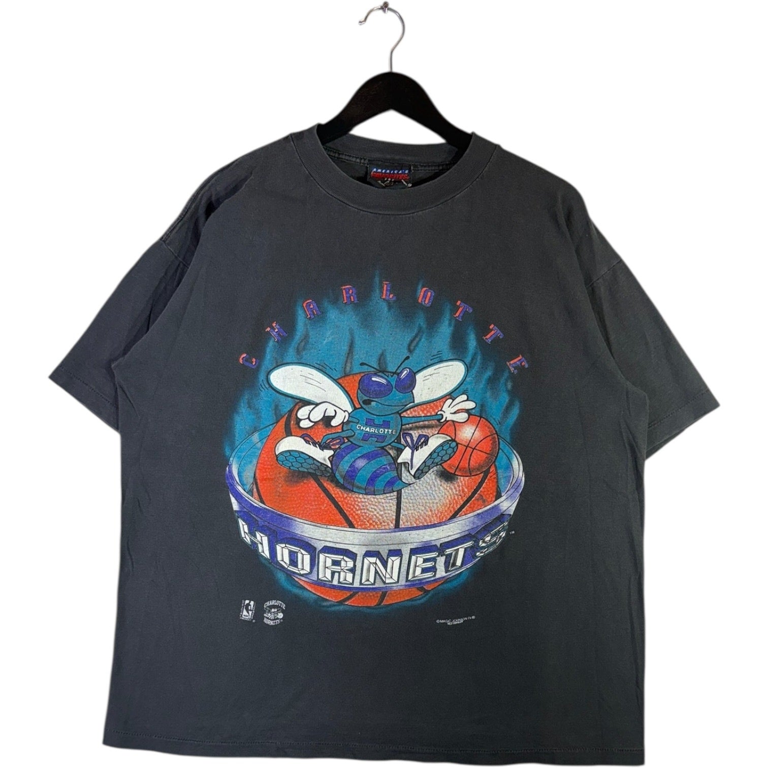 Vintage Charlotte Hornets NBA Graphic T-Shirt