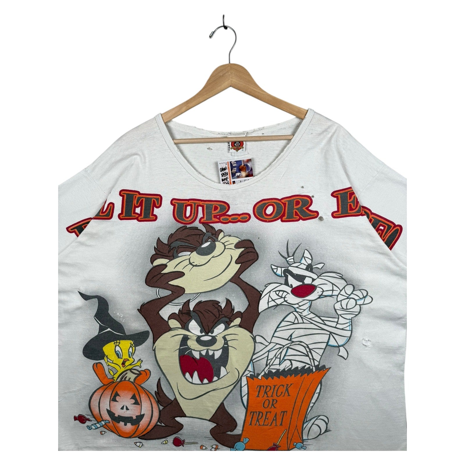 Vintage Looney Tunes Halloween Taz Sylvester Tweety T-Shirt