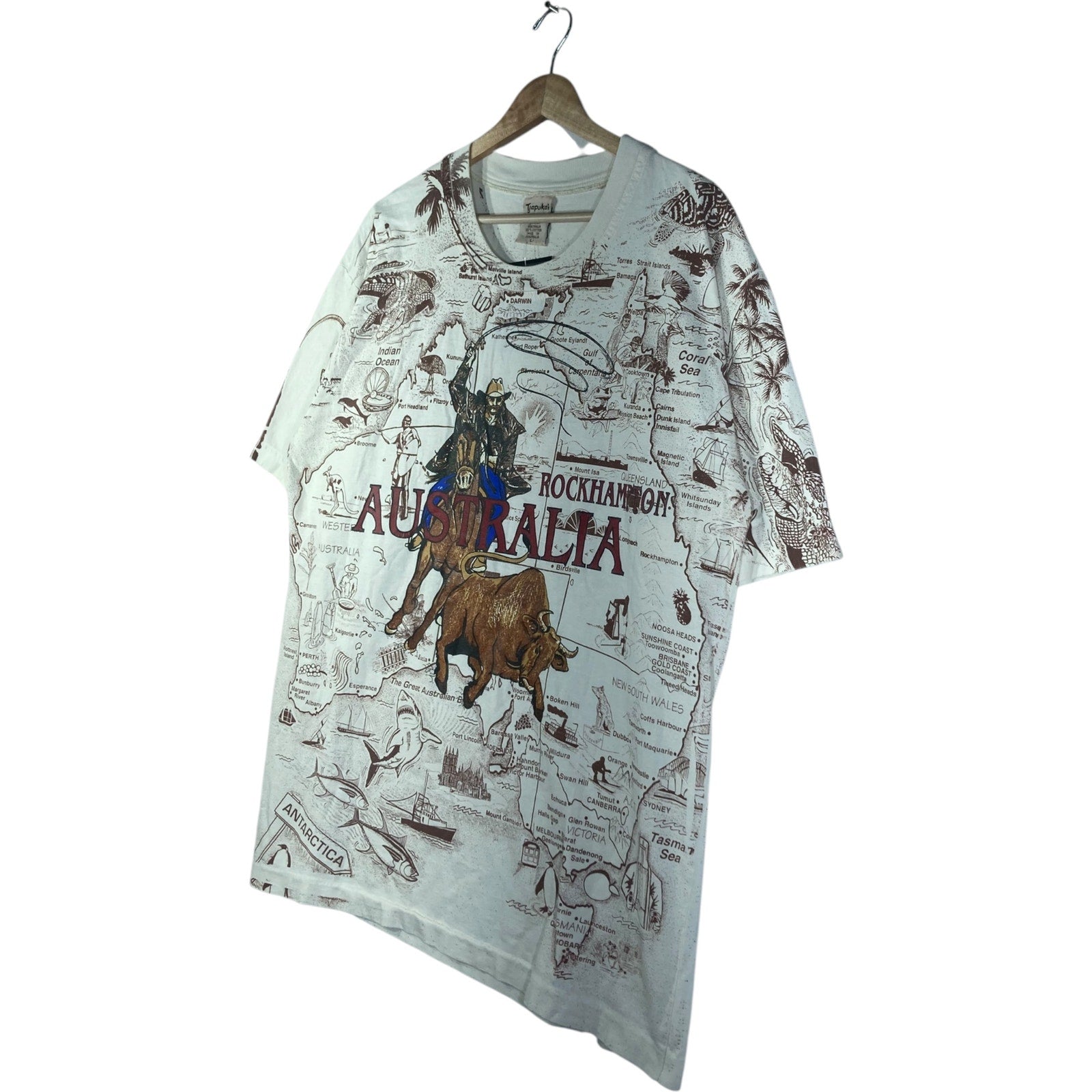 Vintage Tjapukai Rockhampton Australia Map T-Shirt