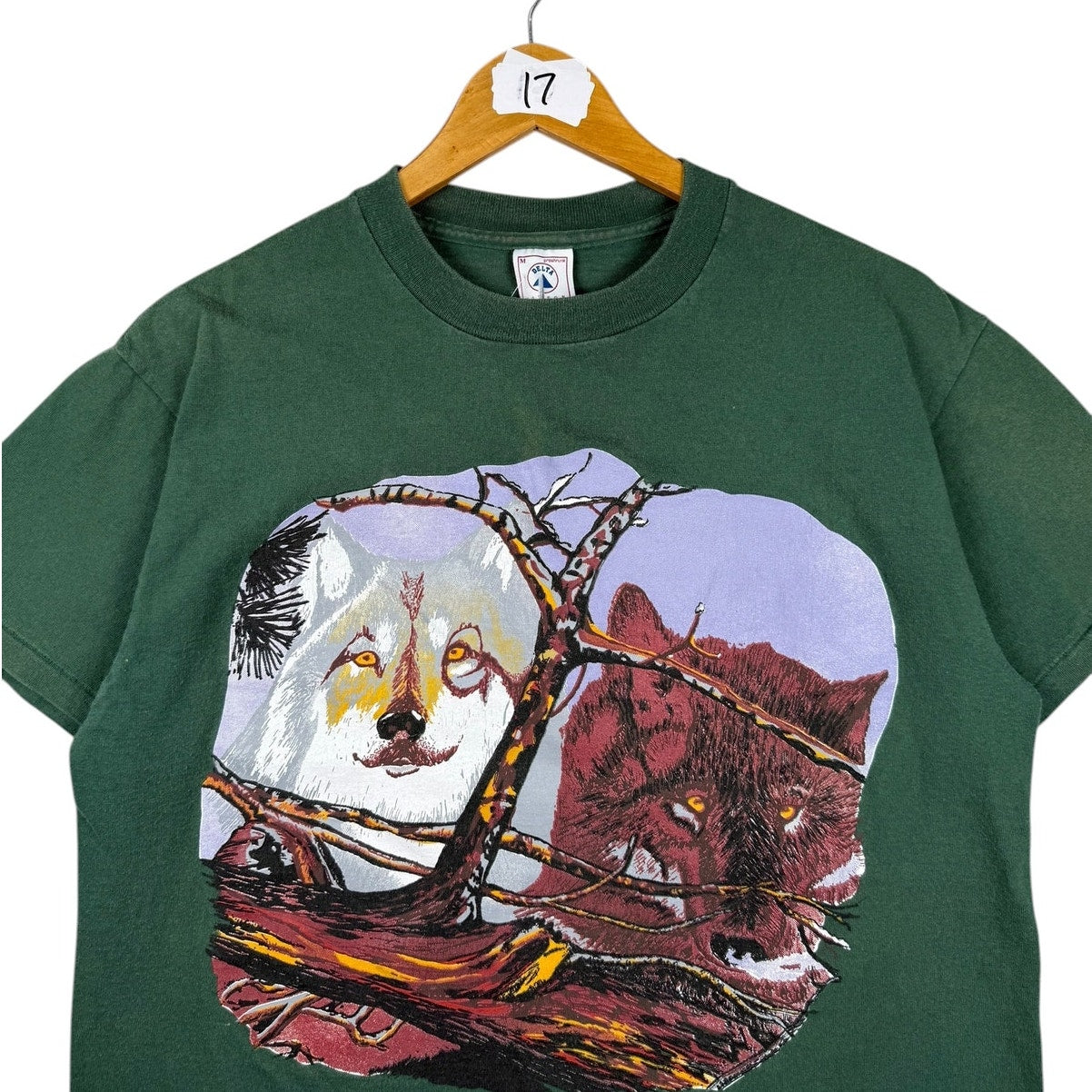 Vintage Wolf Wildlife Scene Graphic T-Shirt