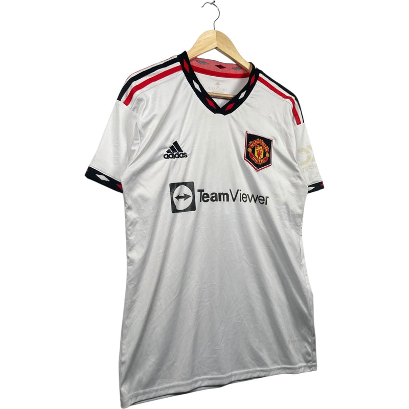 Vintage Adidas Manchester United B Fernandes 8 Soccer Jersey