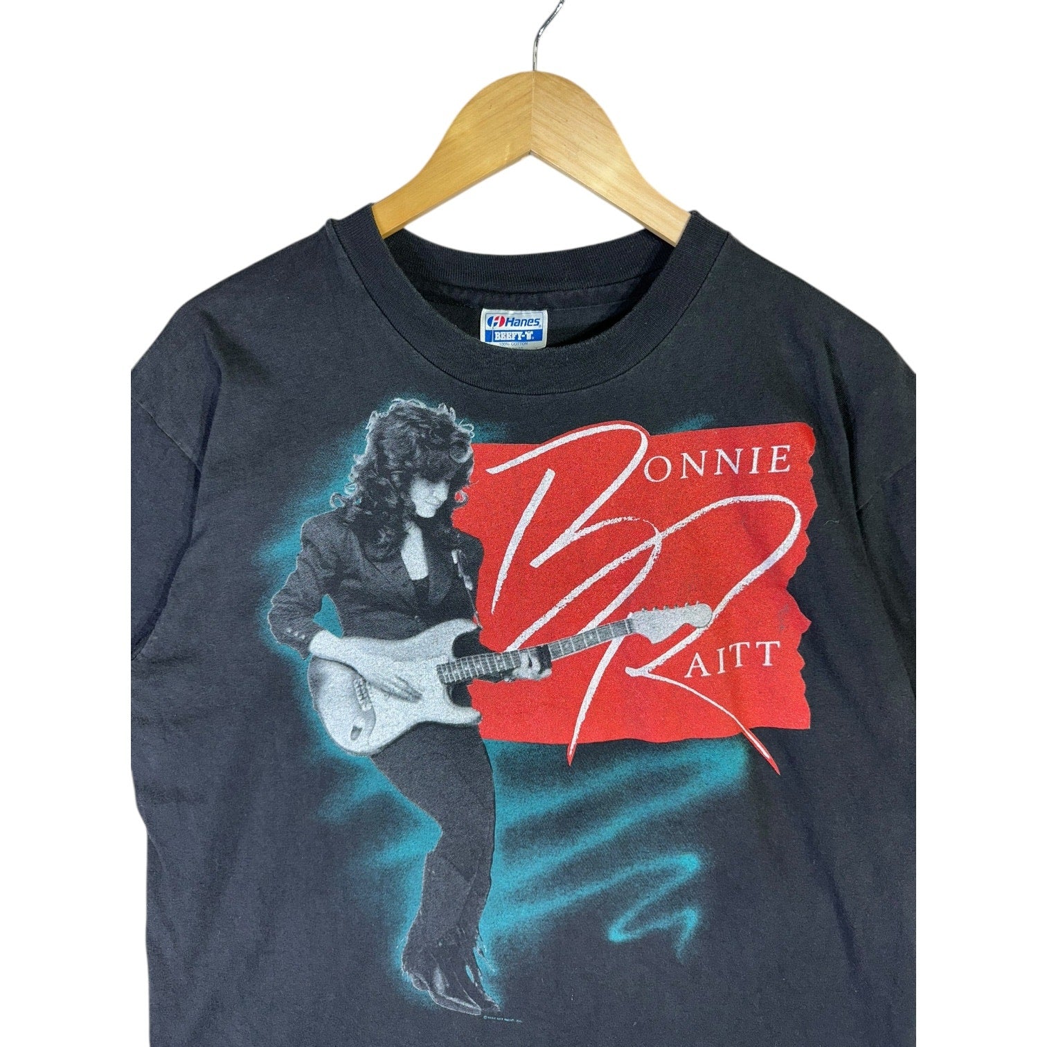 Vintage Bonnie Raitt Blues Rock Guitar T-Shirt