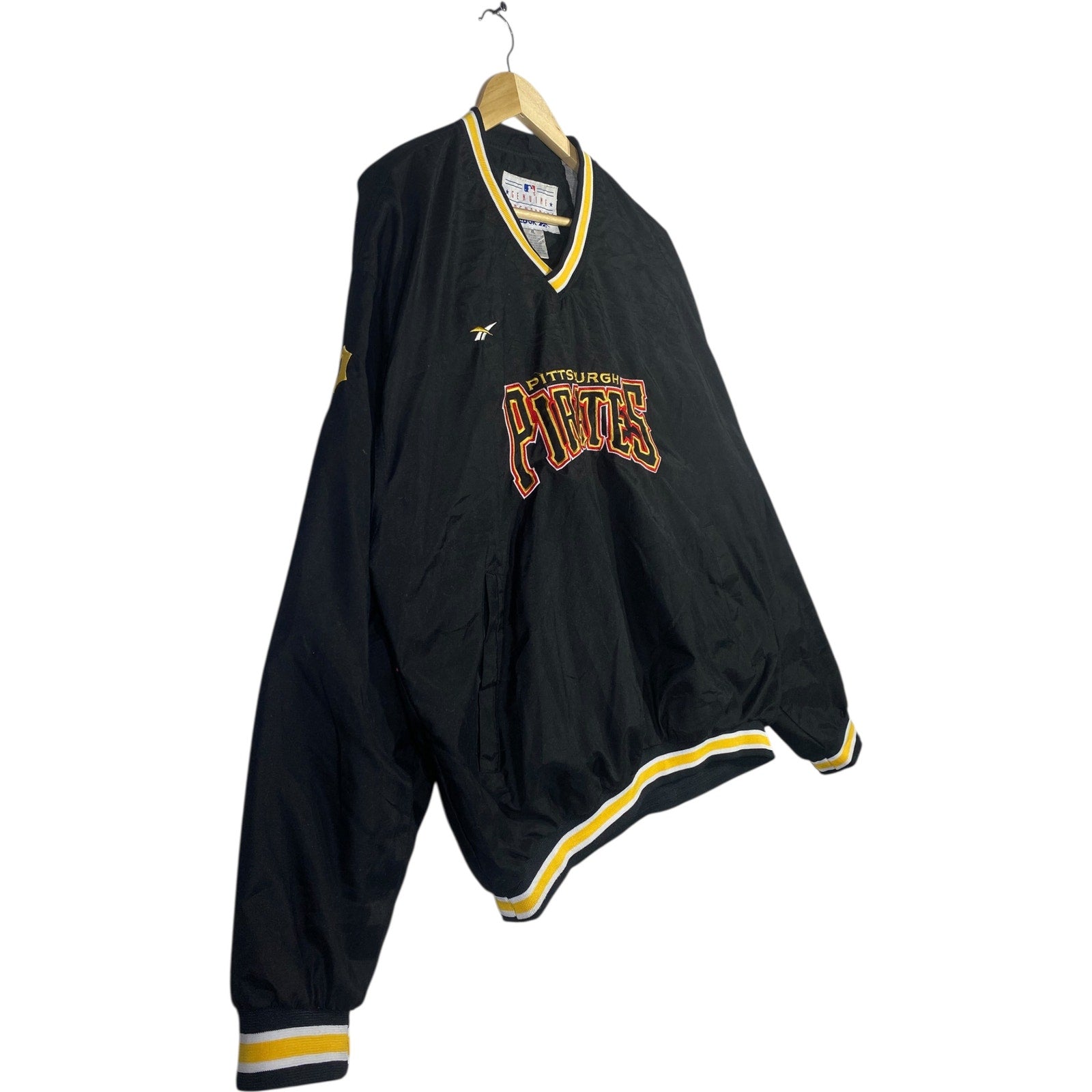 Vintage MLB Pittsburgh Pirates Windbreaker Jacket