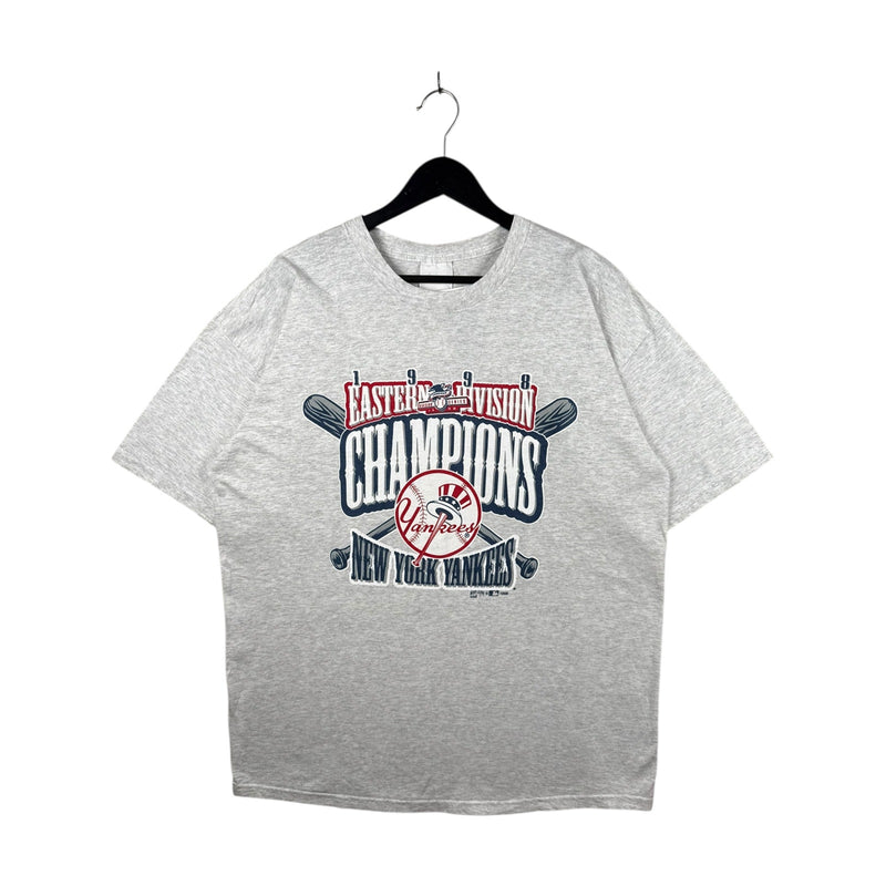 Vintage 1998 New York Yankees Eastern Division MLB T-Shirt
