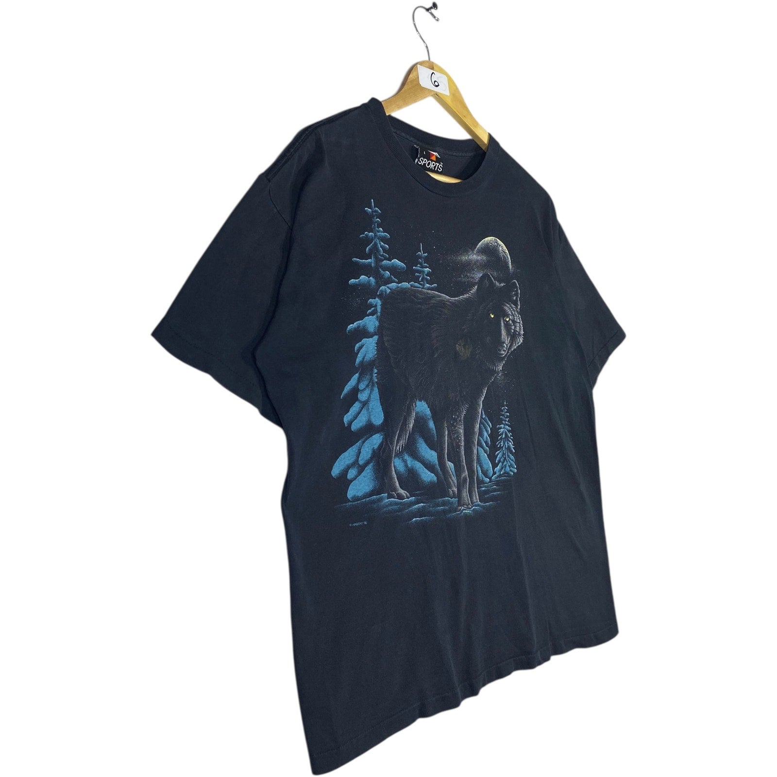 Vintage Wolf Wildlife Graphic T-Shirt