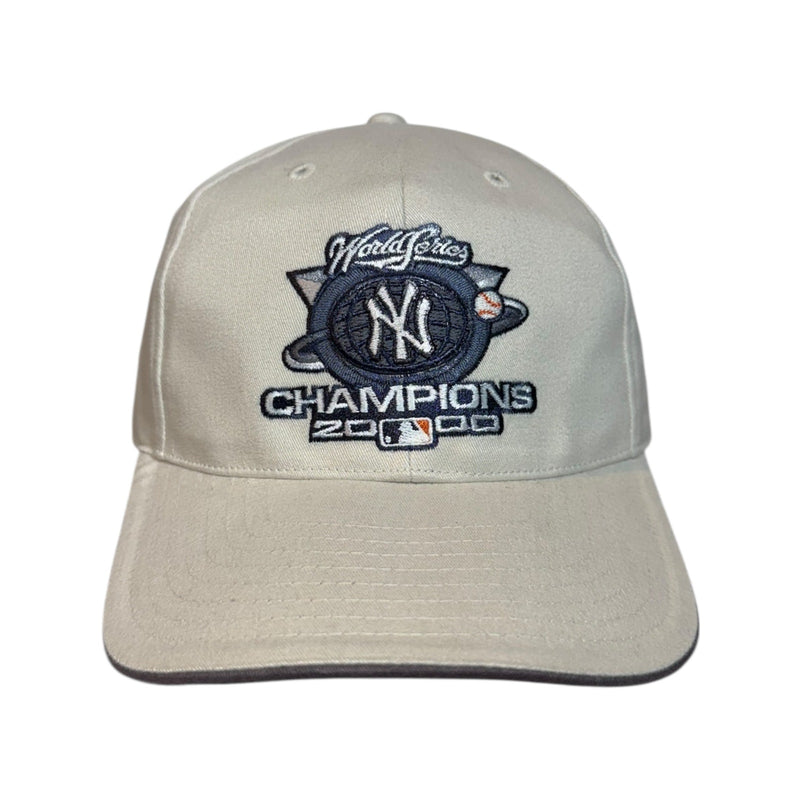 Vintage New Era New York Yankees 2000 MLB Strapback Hat