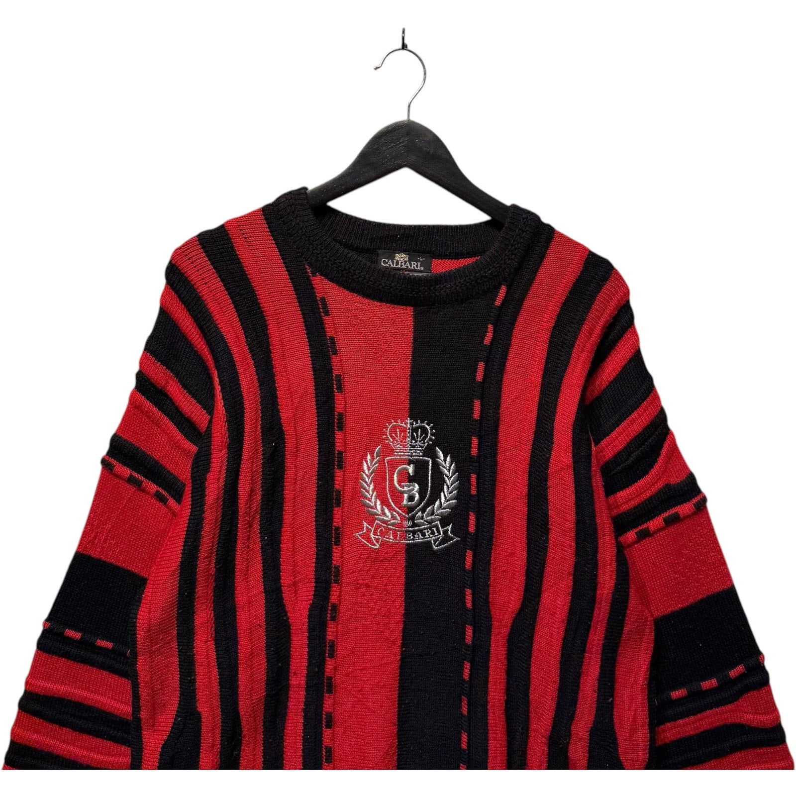 Vintage Calbari 3D Patterned Crest Embroidered Sweater