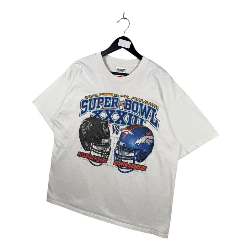 Vintage Super Bowl Atlanta Falcons vs Denver Broncos NFL T-Shirt