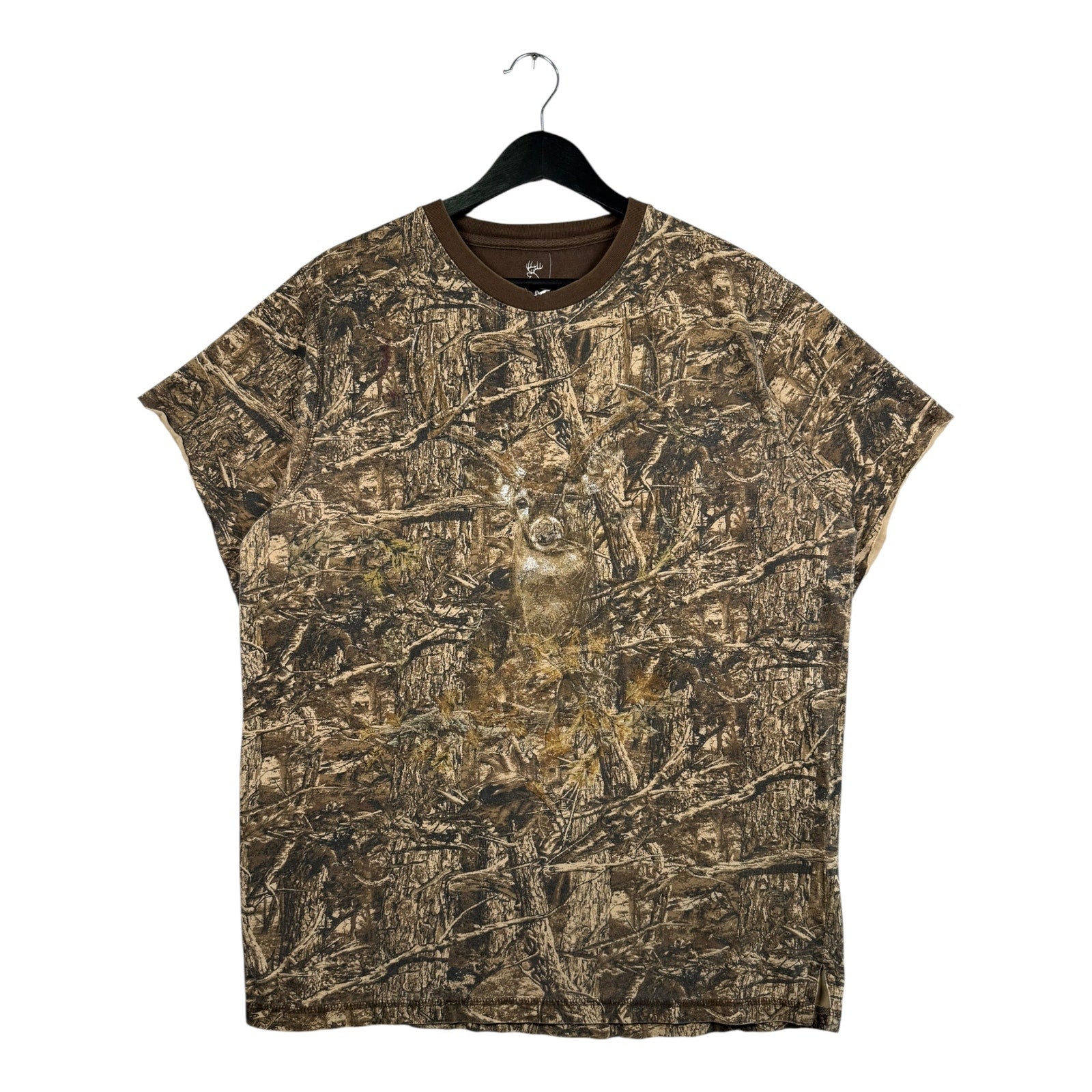 Vintage North River Outfitters Deer Camo Hunting Graphic T-Shirt