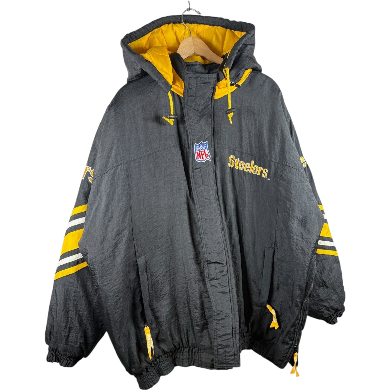 Vintage NFL Pittsburgh Steelers Puffer Jacket