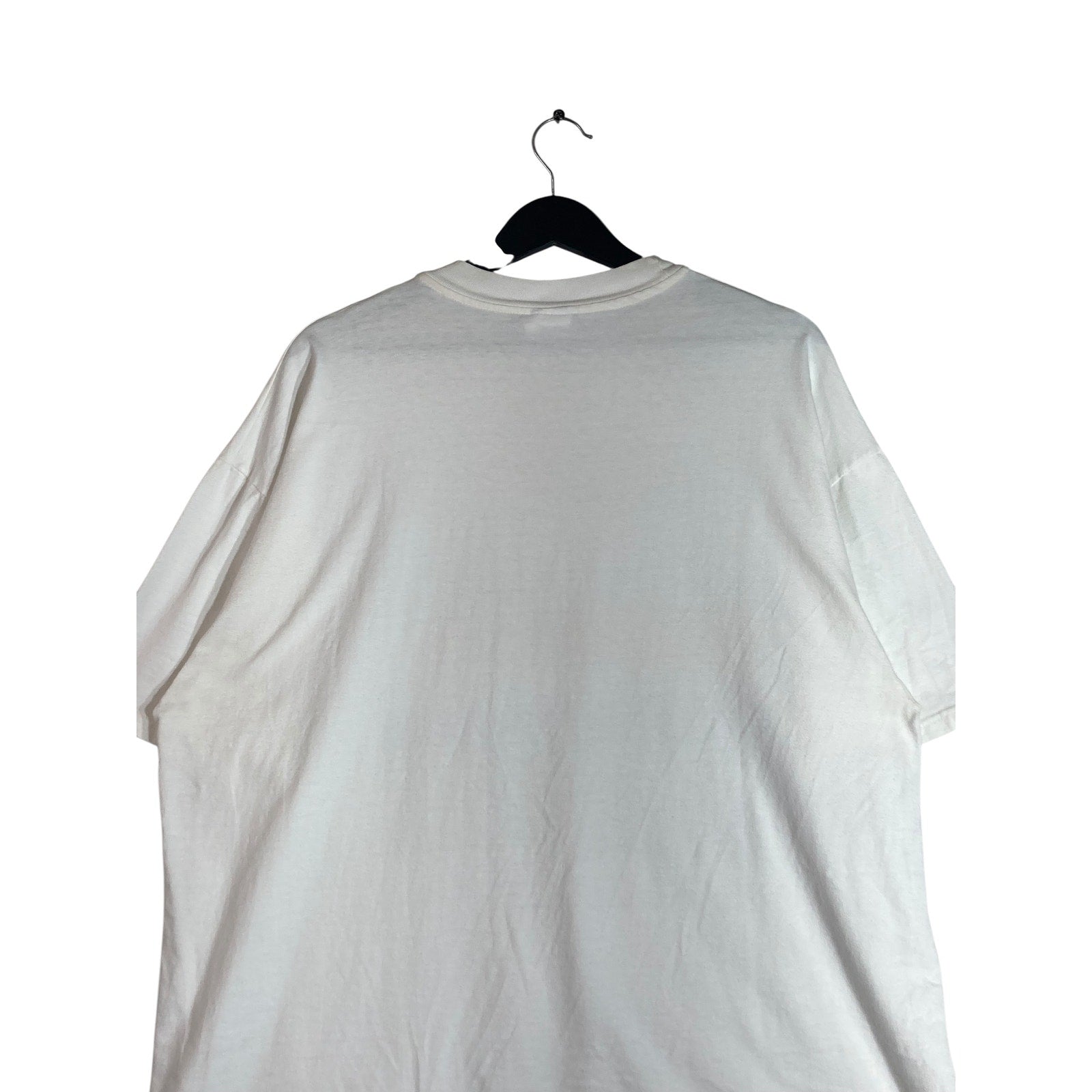 Vintage "Living Animal Species" T-Shirt