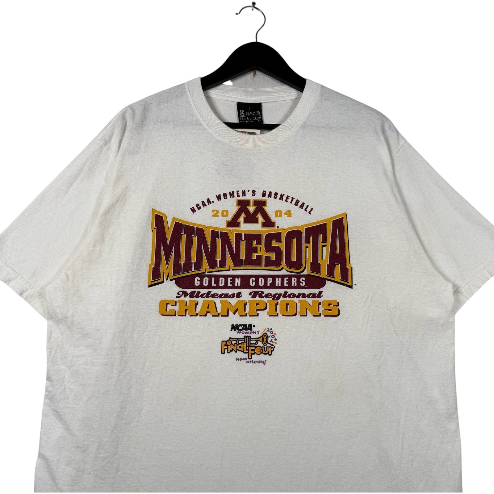 Vintage Golden Gophers Women's Basketball Champs T-Shirt 2004