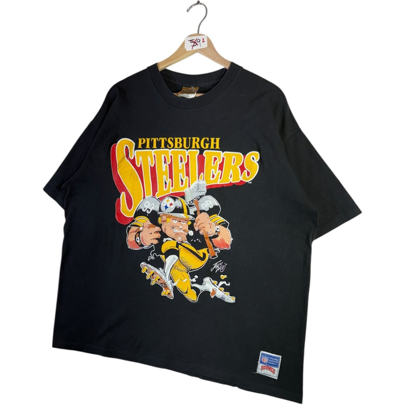 Vintage Pittsburgh Steelers NFL Cartoon Graphic T-Shirt