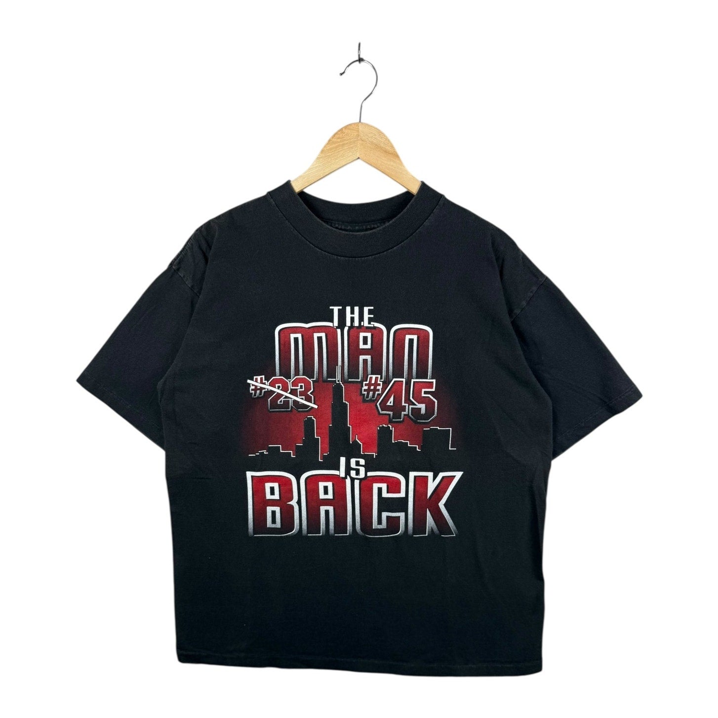 Vintage Michael Jordan The Man Is Back Chicago Bulls NBA T-Shirt