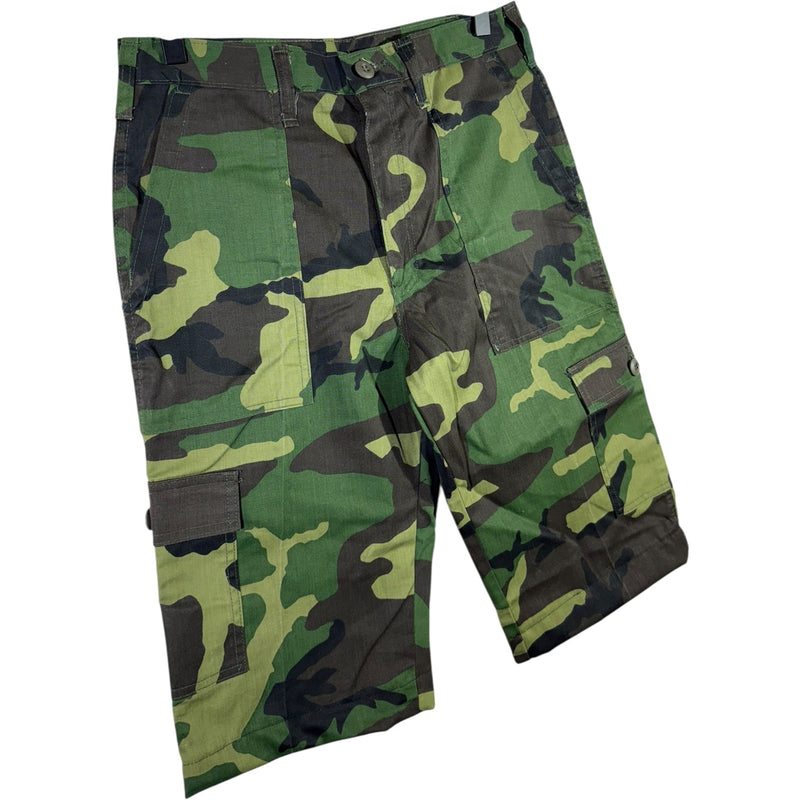 Vintage Cargo Camouflage Tactical Utility Shorts 31