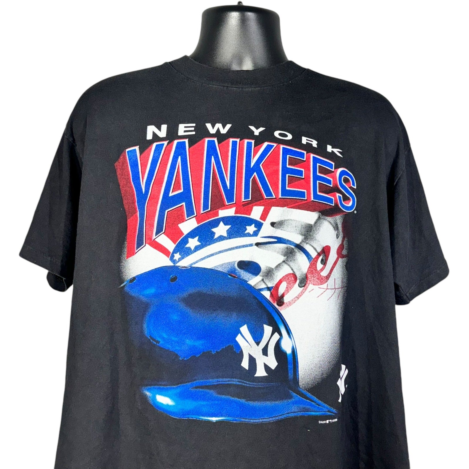 Vintage New York Yankees Helmet MLB Tee 1999