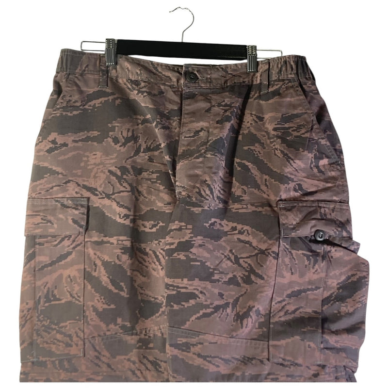 Vintage US Air Force Camo Cargo Shorts 34