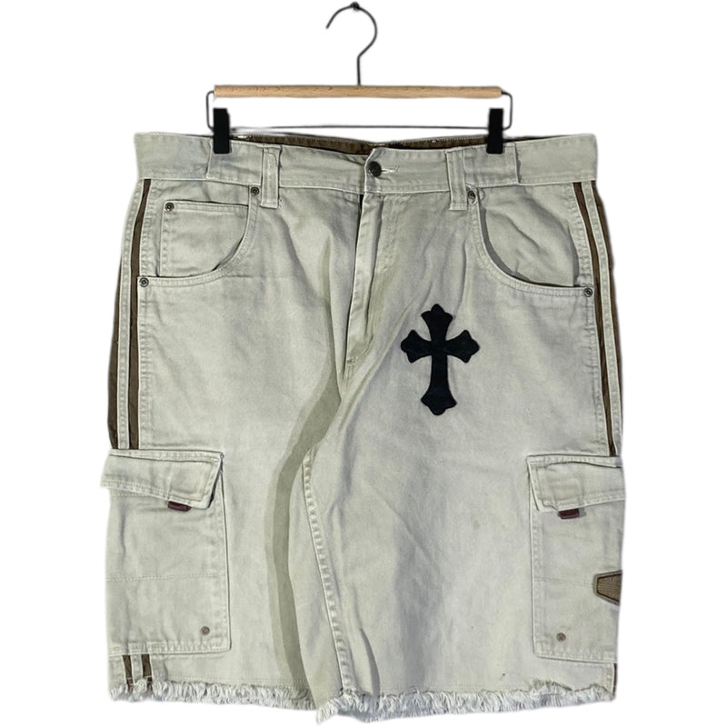 Vintage No Boundaries Cross Raw Hem Cargo Shorts 40