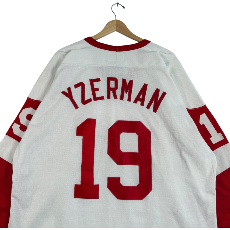 Vintage Starter Detroit Red Wings Steve Yzerman #19 NHL Jersey