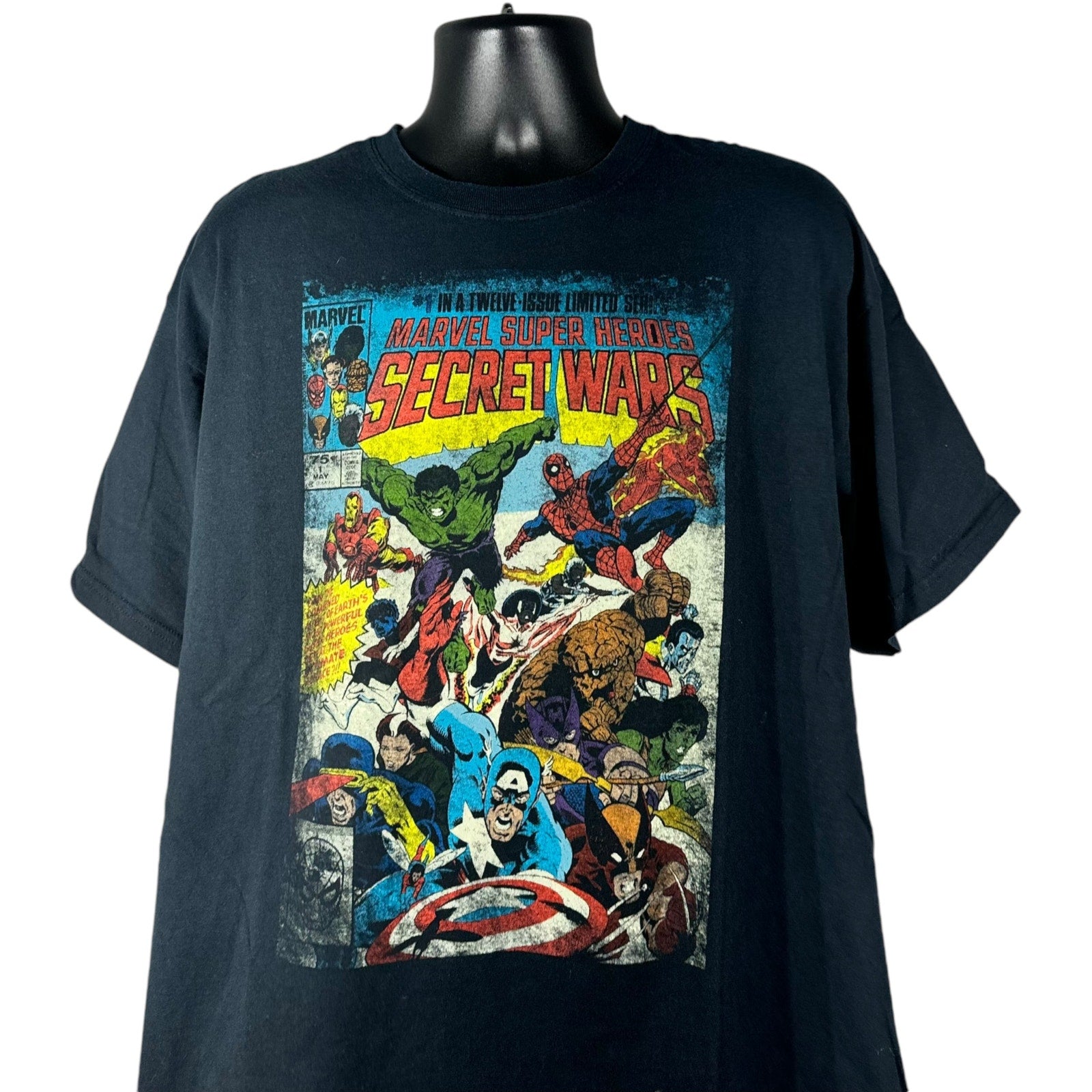 Vintage Marvel Super Heroes "Secret Wars" Comic Tee