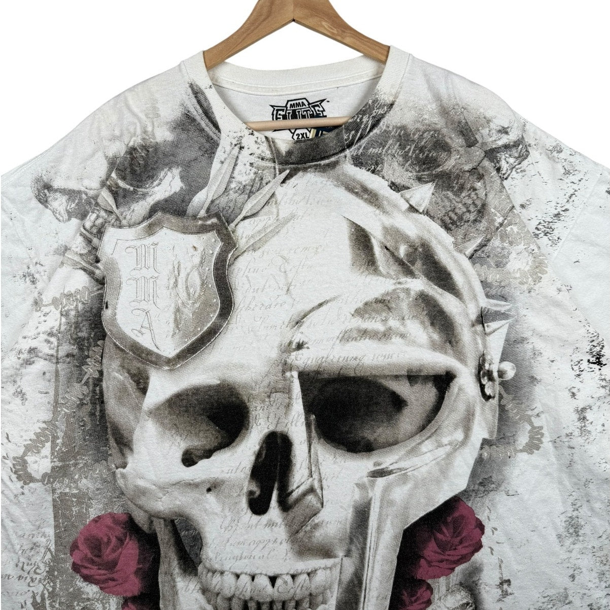 Vintage MMA Elite Skull Roses Crossbones Graphic T-Shirt