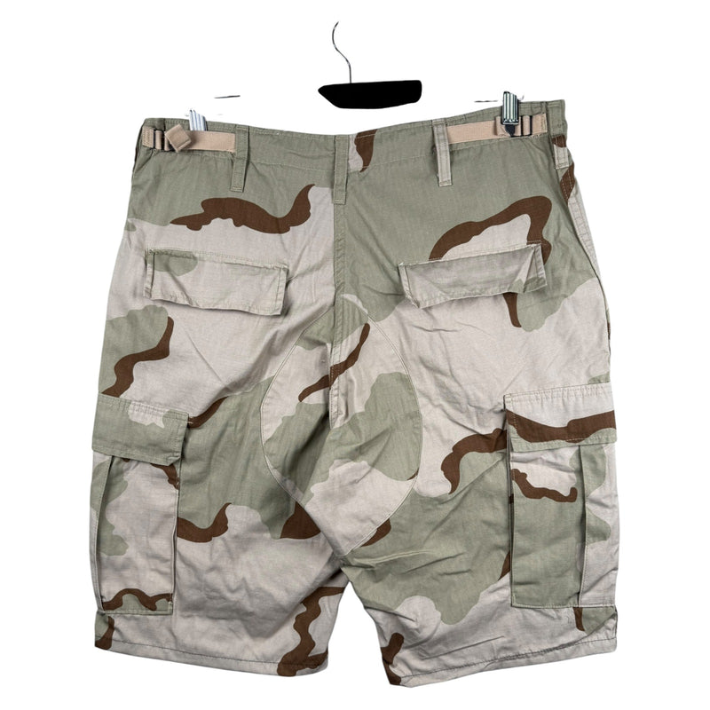 Vintage Camo Cargo Shorts Medium