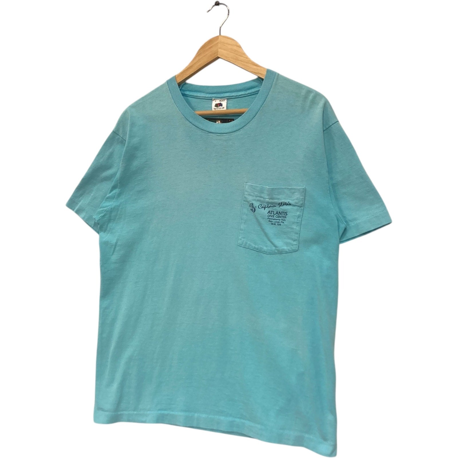 Vintage Captain Slates Atlantis Dive Center Pocket Tee