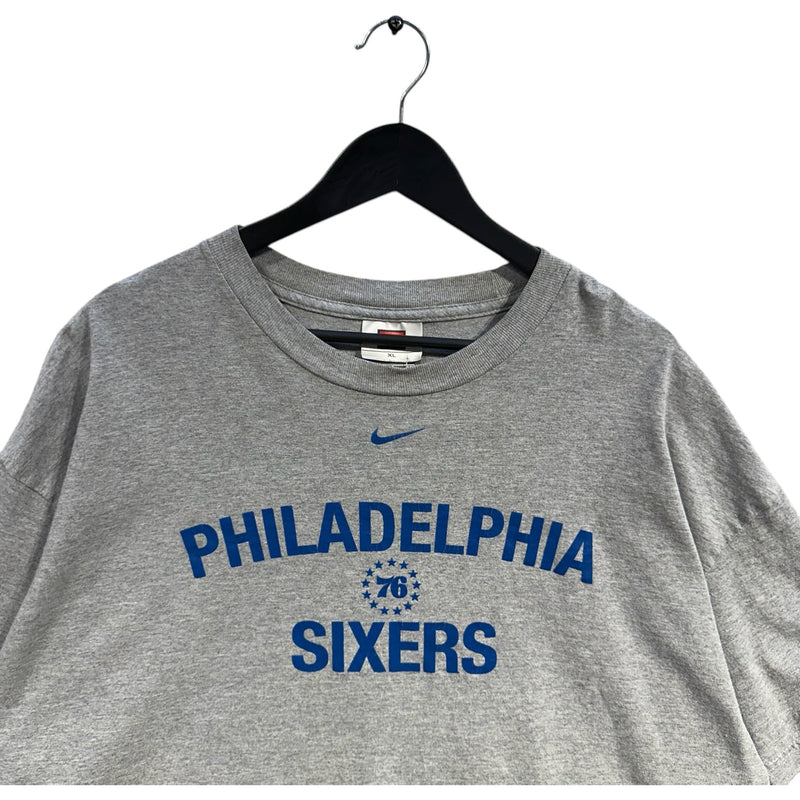 Vintage Nike Philadelphia Sixers Logo Tee