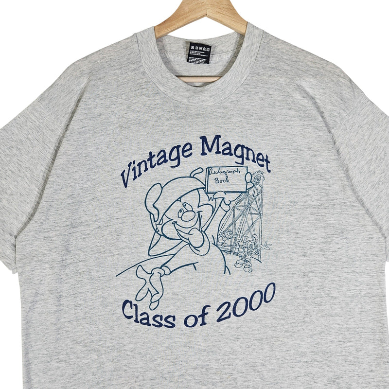 Vintage Magnet Class of 2000 Tee