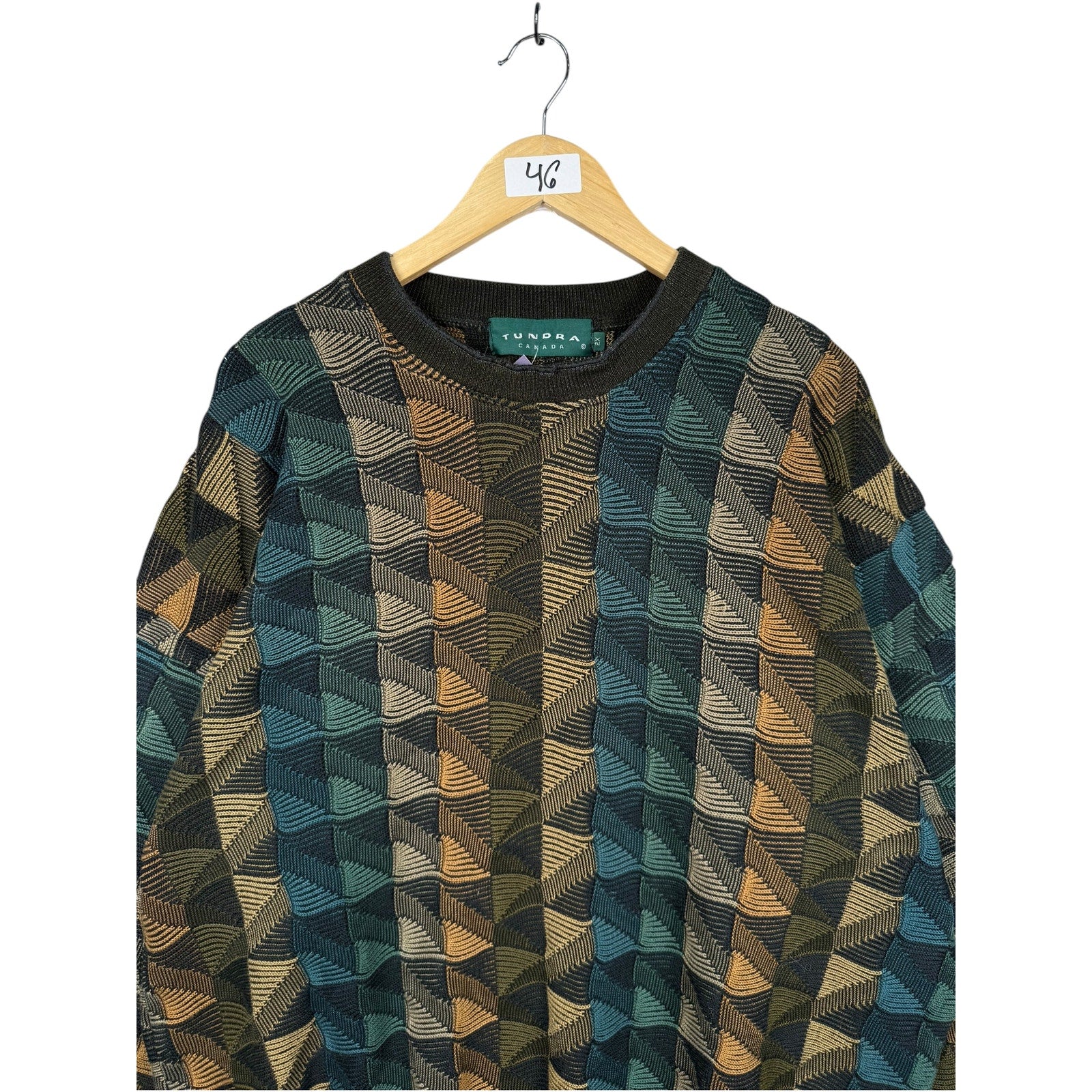 Vintage Tundra AOP Triangle Pattern Pullover Knit Sweater