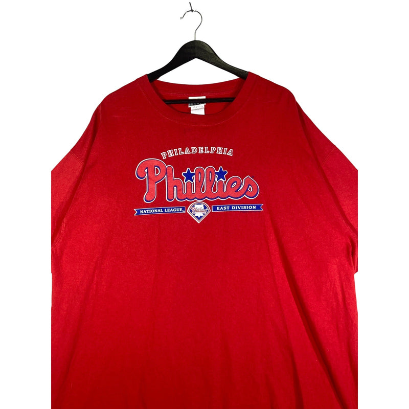 Vintage Philadelphia Phillies Chest Spellout MLB T-Shirt