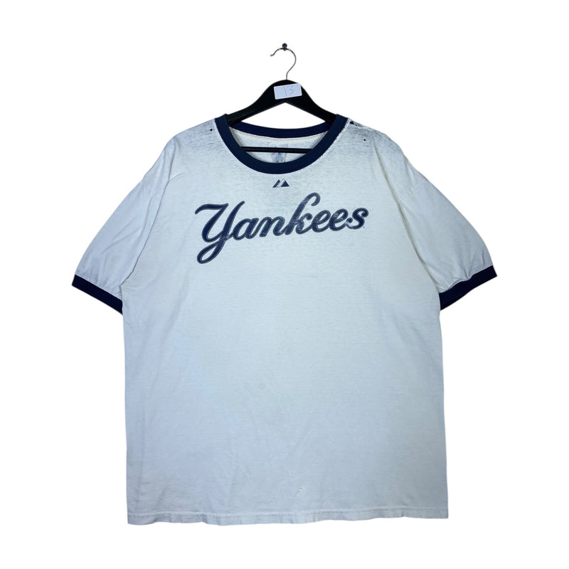 Vintage Majestic New York Yankees MLB T-Shirt