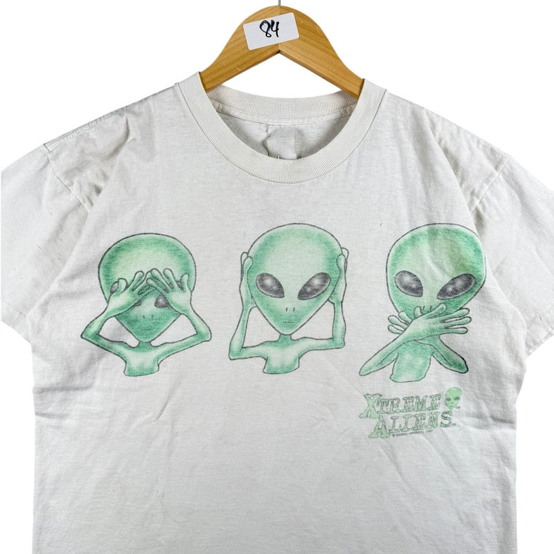 Vintage Alien Graphic T-Shirt