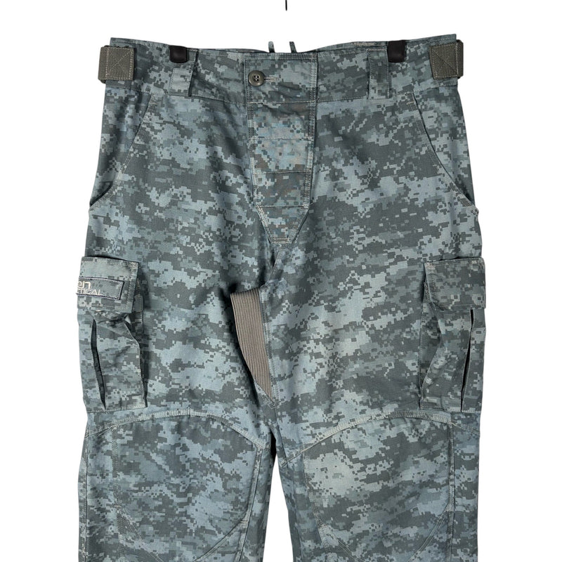 Vintage Digital Camouflage Cargo Pants 34x31