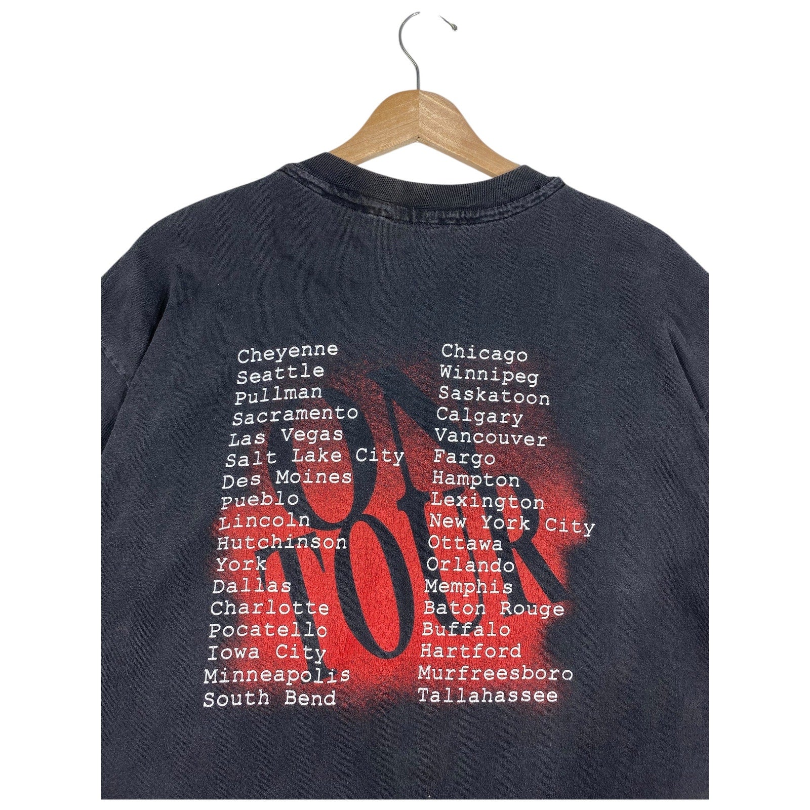 Vintage Garth Brooks On Tour T-Shirt