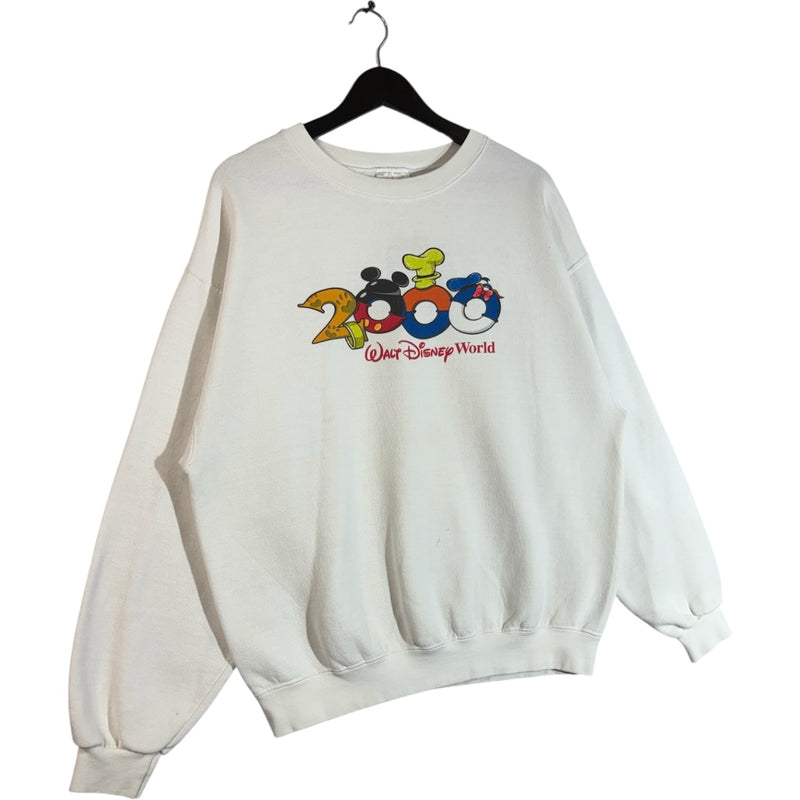 Vintage Disney World "2000" Crewneck Medium