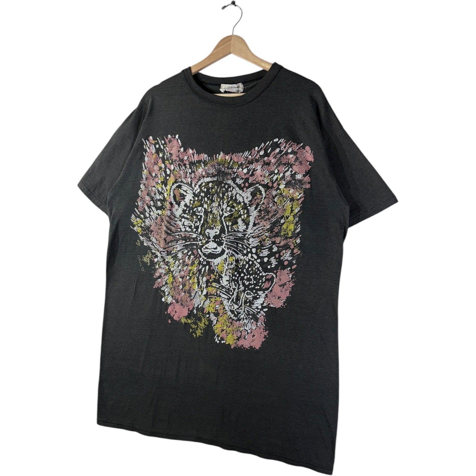 Vintage Abstract Leopard Graphic T-Shirt