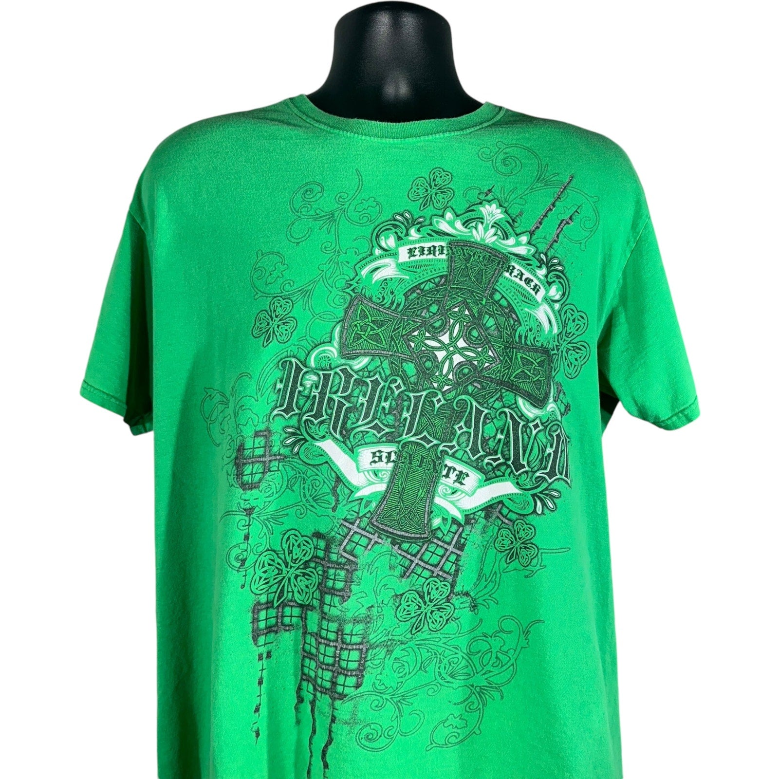 Vintage Ireland Celtic Cross Graphic Tee