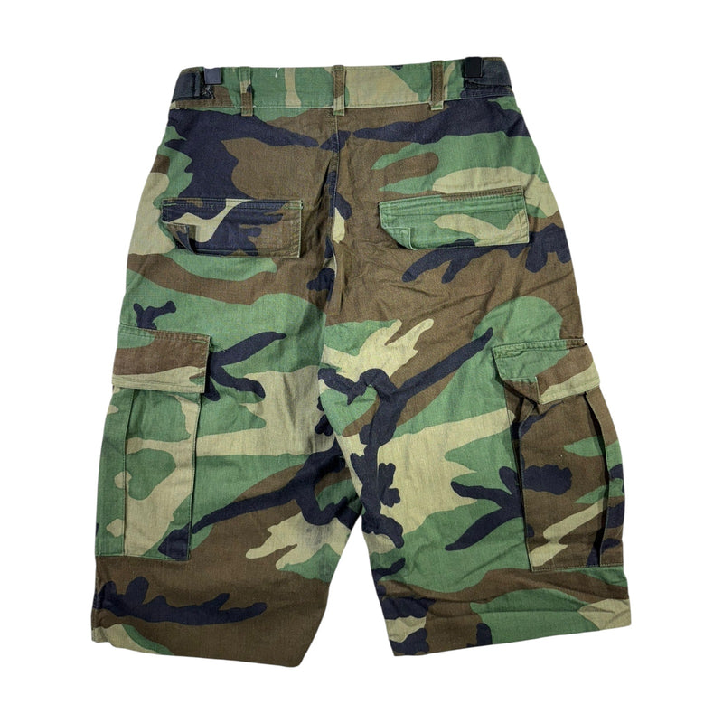 Vintage Cargo Camouflage Shorts 28