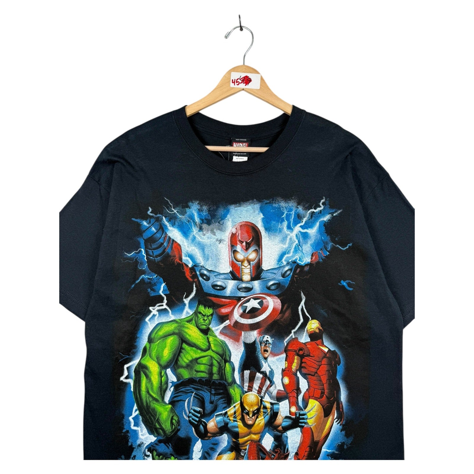 Vintage Marvel Avengers X-Men Superheroes T-Shirt